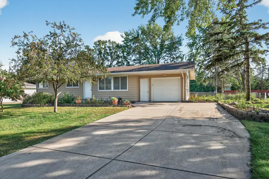276 Dawn Avenue, Shoreview, MN 55126 - Image #2