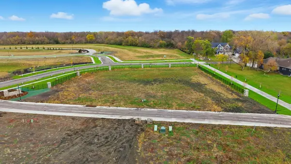 8210 Hebgen Drive, Horace, ND 58047