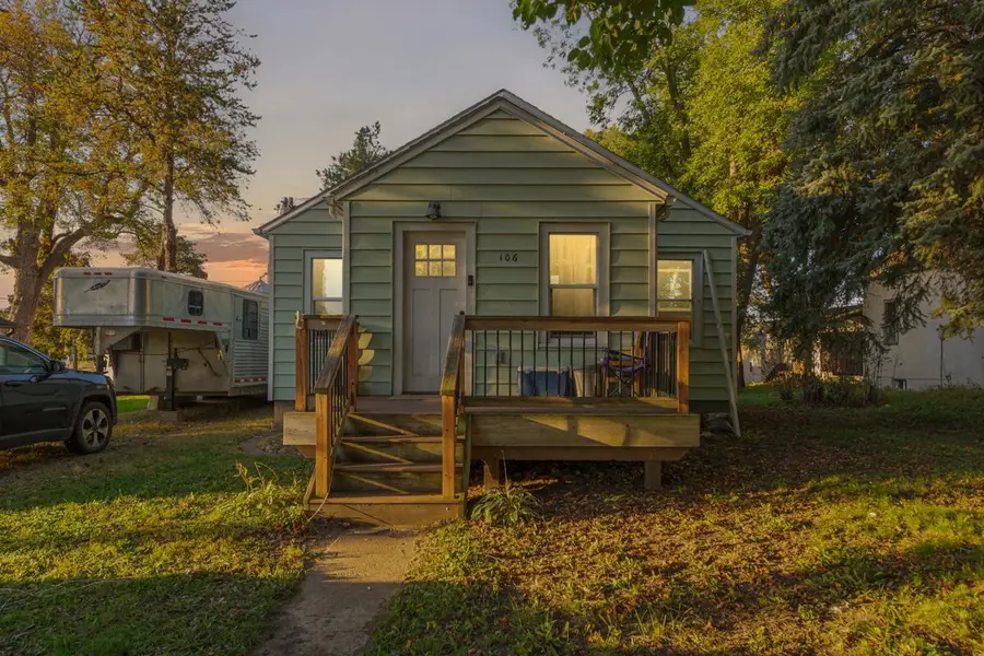 106 6th Avenue E, Ellendale, MN 56026 - Image #3