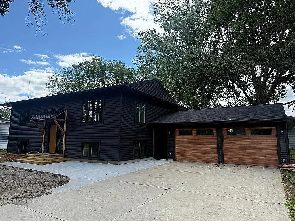 100 Edgewood Drive, Redwood Falls, MN 56283 - Image #1