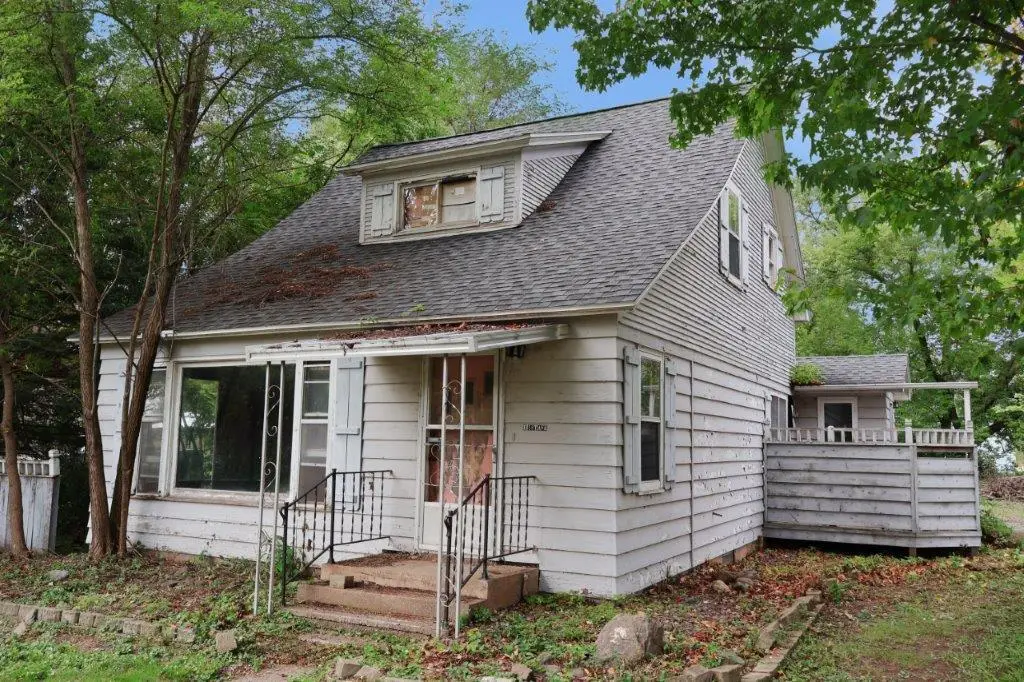 119 E 1st Avenue, Luck, WI 54853 - #1