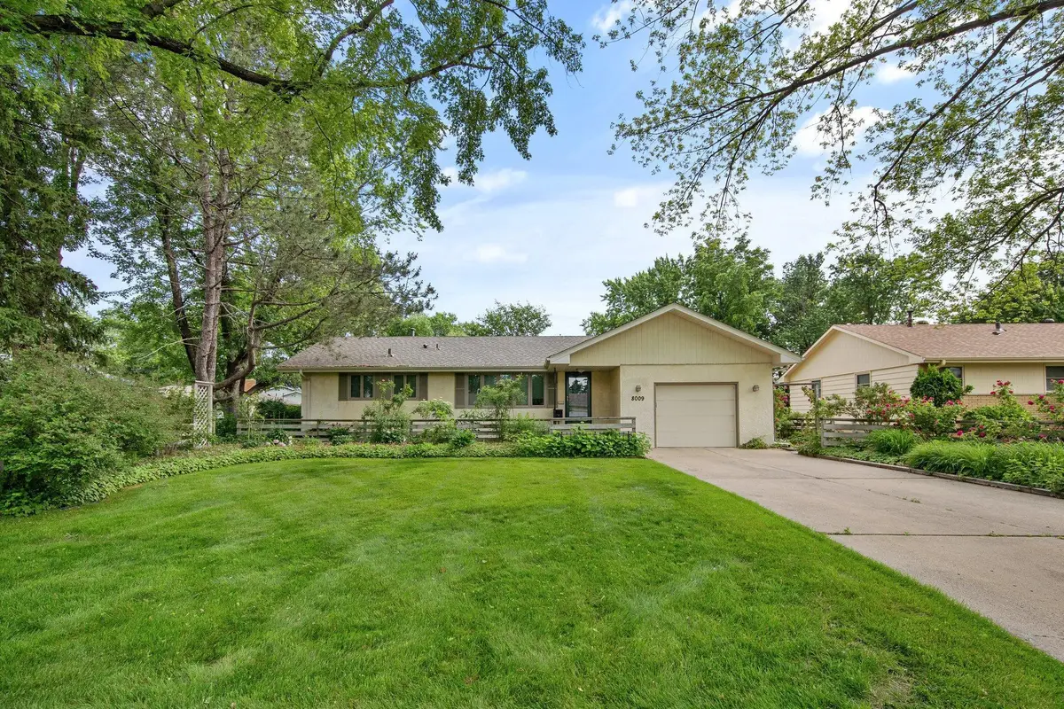 8009 40th Avenue N, New Hope, MN 55427 - Image #1