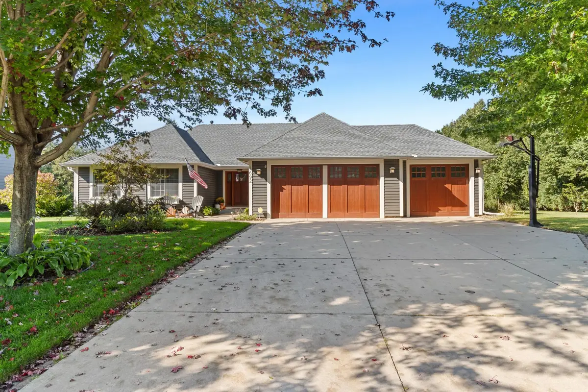 3692 Mount Vernon Lane, Woodbury, MN 55129 - Image #1