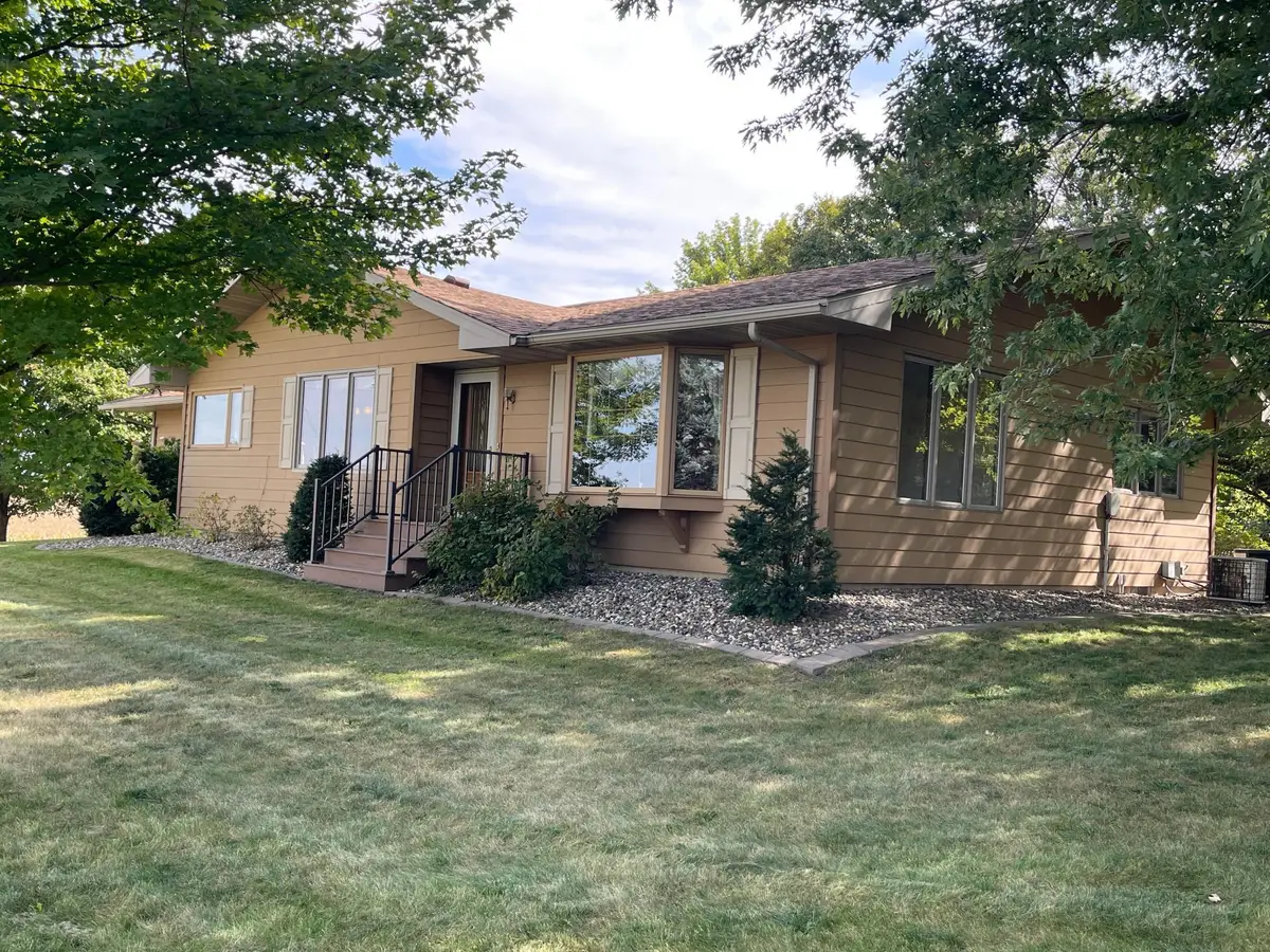 67927 270th Street, Manchester Township, MN 56009 - Image #1