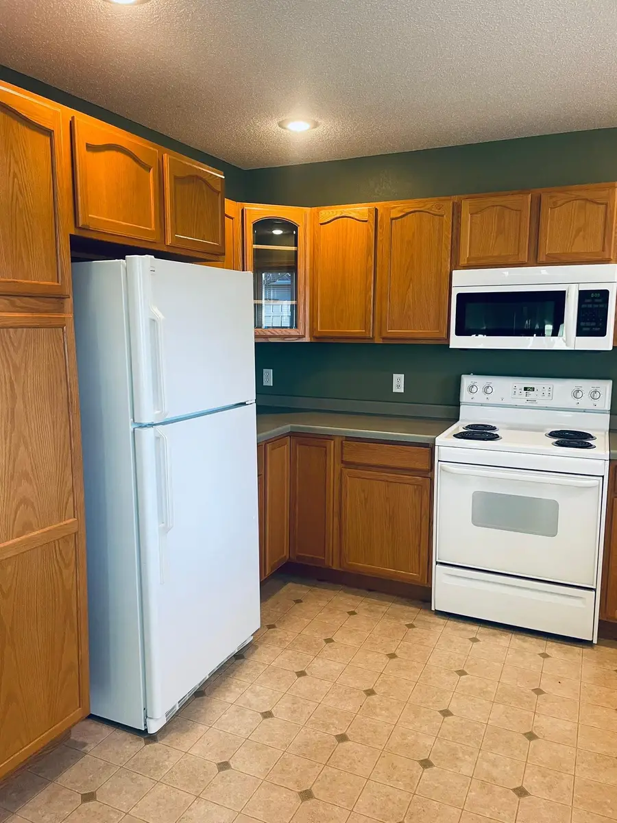 2000 Prairie Lane Sw, Willmar, MN 56201 - Image #3