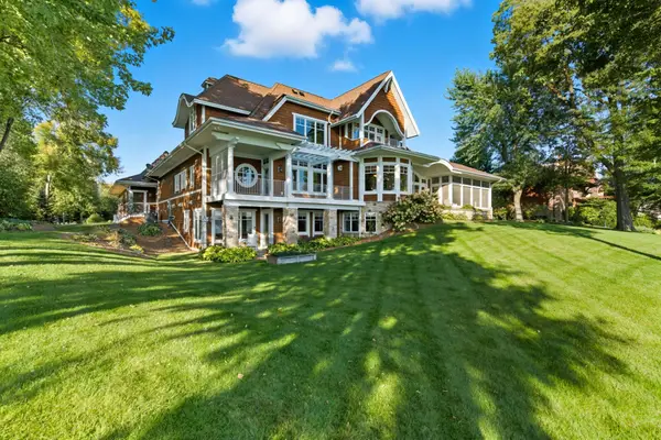 6951 N Shore Trail, Forest Lake, MN 55025