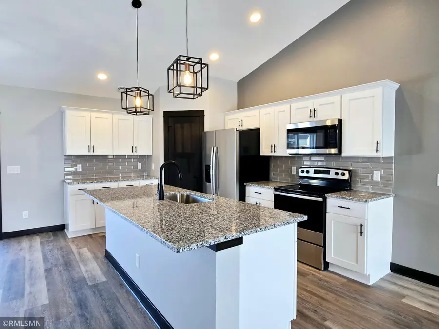 1044 Cullen Street, Saint Peter, MN 56082 - Image #3