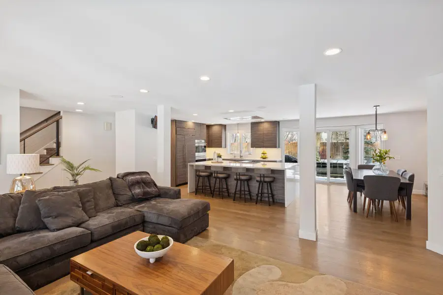 4360 Chimo East Street, Wayzata, MN 55391 - Image #2