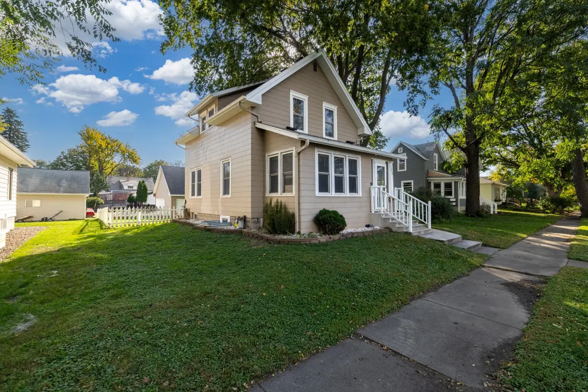 126 Cross Street, North Mankato, MN 56003 - Image #1