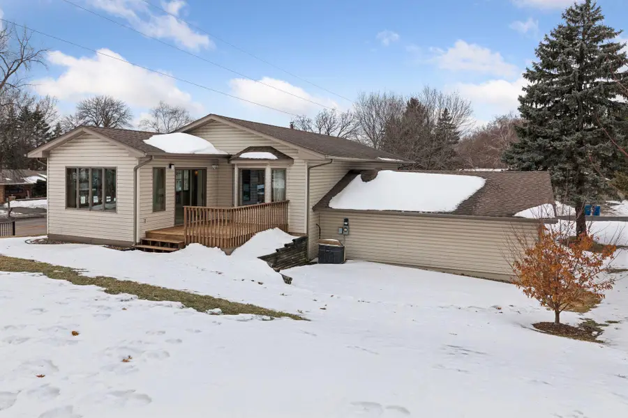 13725 Oakland Drive, Burnsville, MN 55337 - Image #2