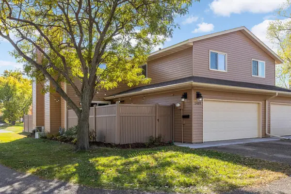 3481 Cloman Way E, Inver Grove Heights, MN 55076