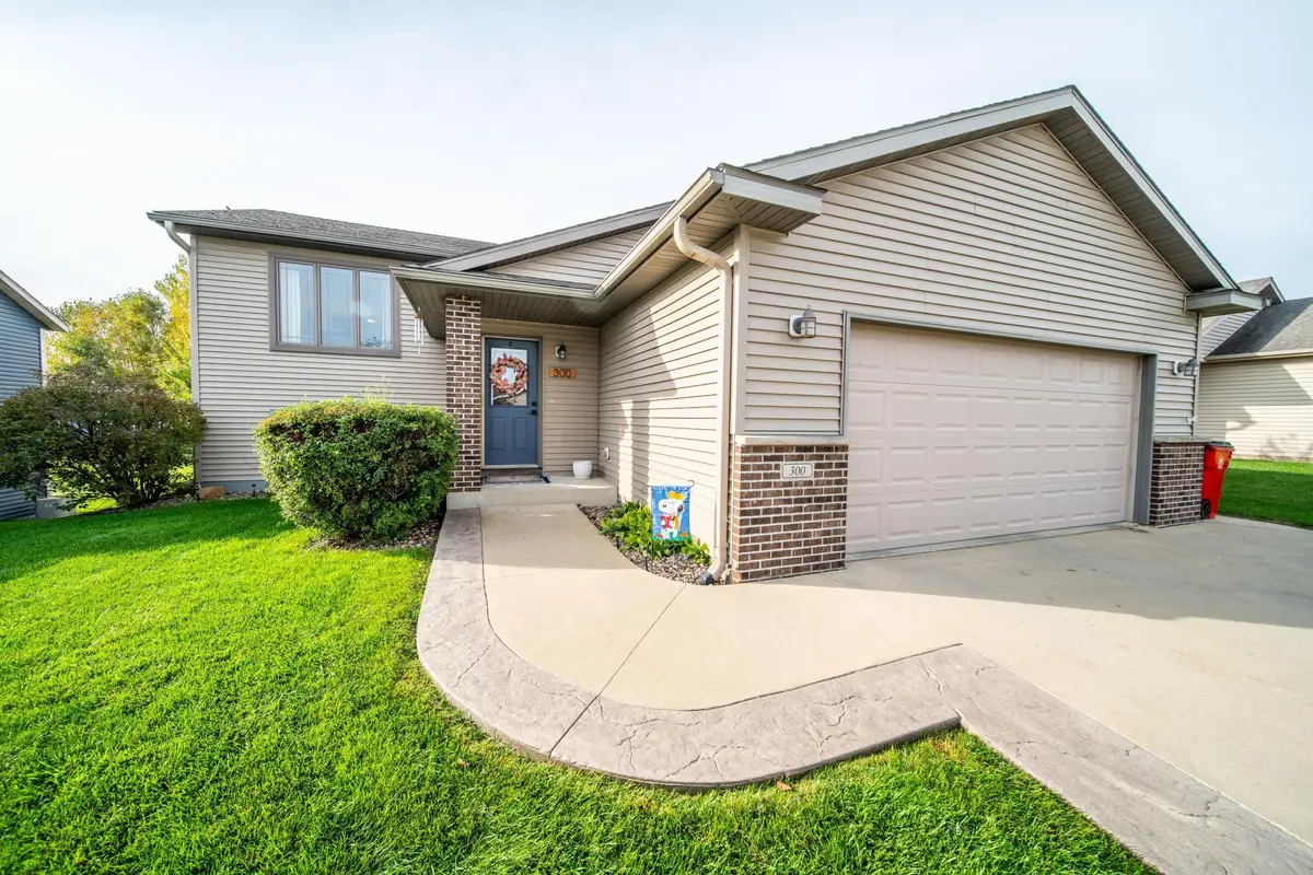 300 Luella Place Ne, Stewartville, MN 55976 - #1