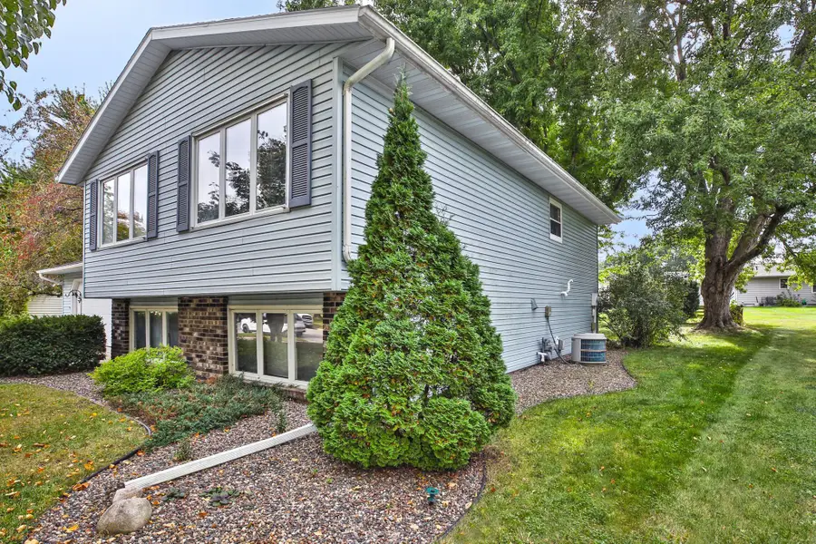 540 Allan Avenue Sw, Owatonna, MN 55060 - Image #2