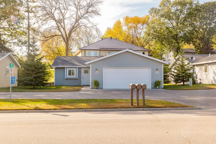 92 Birch Avenue, Alexandria, MN 56308 - Image #2