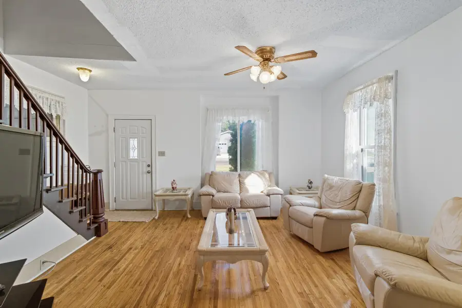 18 E Main Street, Madelia, MN 56062 - Image #3