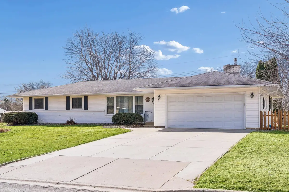 2403 Inca Lane, New Brighton, MN 55112 - #1