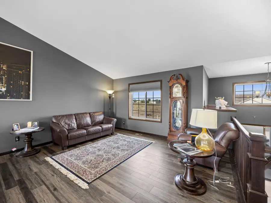 331 Bavaria Lane, Waverly, MN 55390 - Image #3