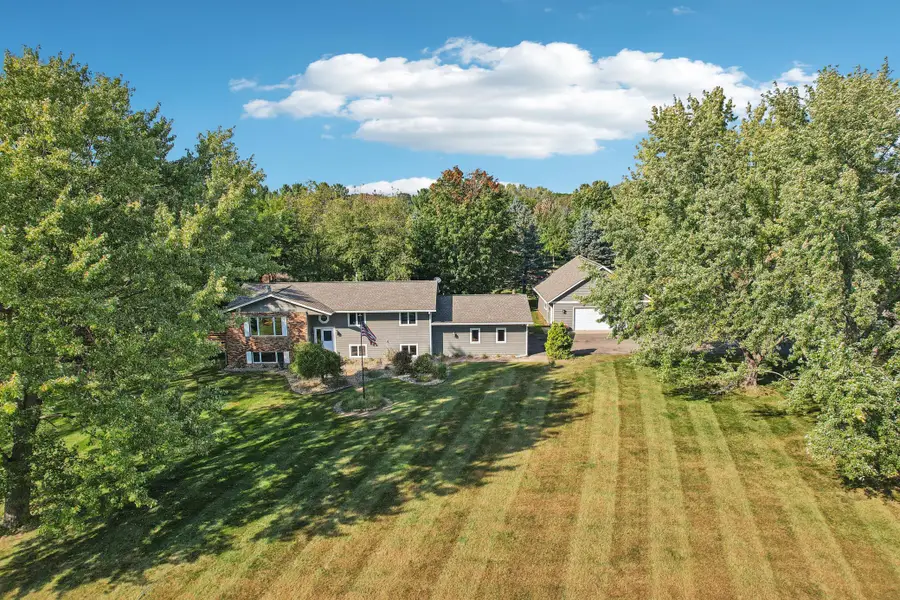 935 Ridge Pass, Hudson, WI 54016 - Image #2
