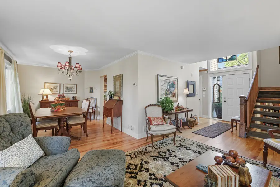 1115 Edgcumbe Road, Saint Paul, MN 55105 - Image #3