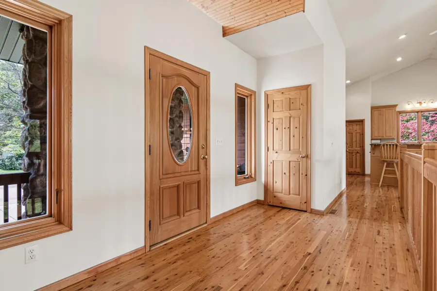 527 138th Lane Ne, Ham Lake, MN 55304 - Image #2