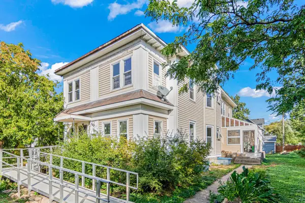 3241 2nd Avenue S, Minneapolis, MN 55408