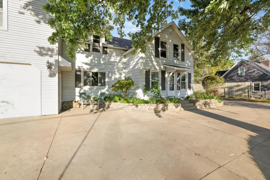 412 Prairie Avenue, Faribault, MN 55021 - Image #2