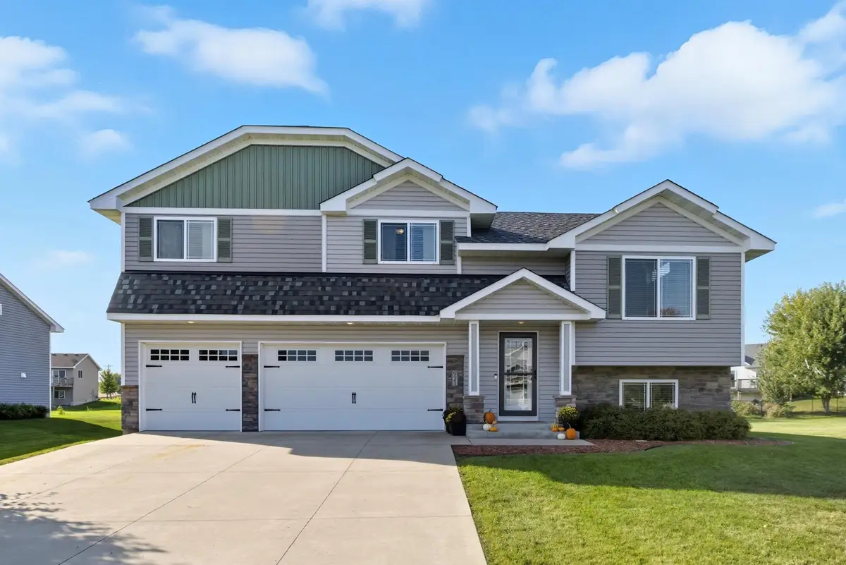 921 Cedar Avenue N, Maple Lake, MN 55358 - Image #1