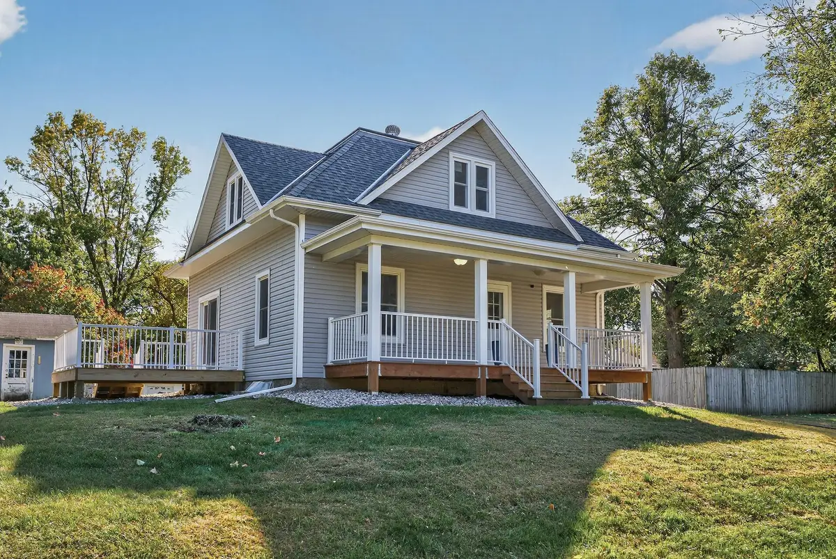 124 George Avenue E, Winsted, MN 55395 - Image #1