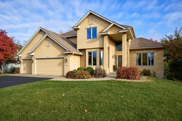 9120 Gladstone Circle N, Maple Grove, MN 55311