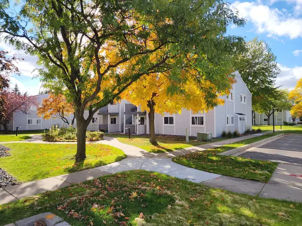 1721 Fulham Street #F, Lauderdale, MN 55113