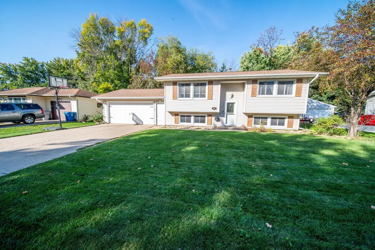 307 5th Avenue Ne, Kasson, MN 55944 - Image #1