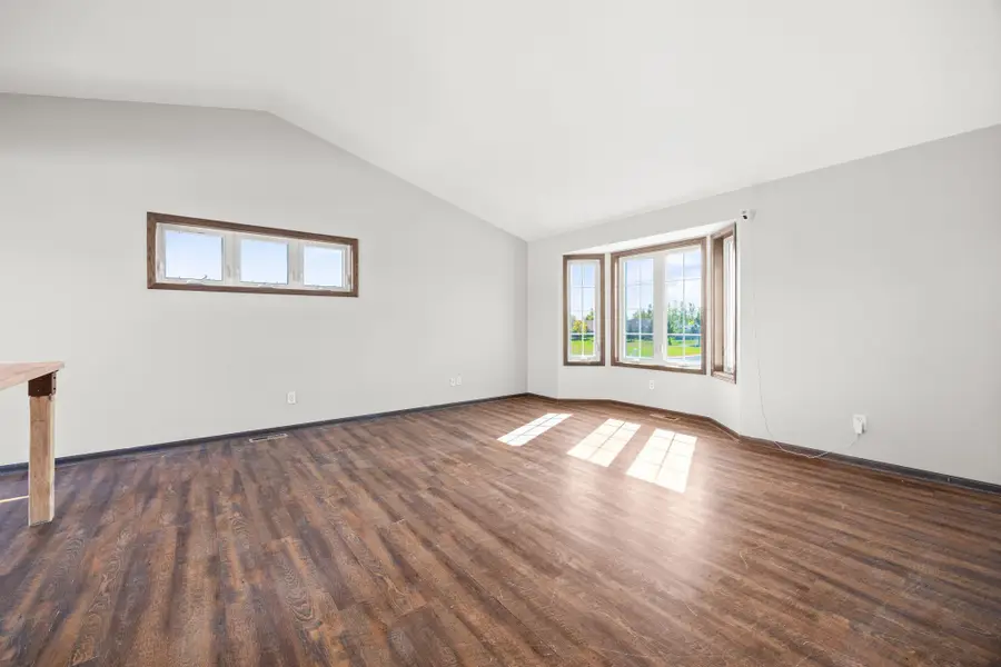 197 Eau Claire Avenue Se, Hutchinson, MN 55350 - Image #3