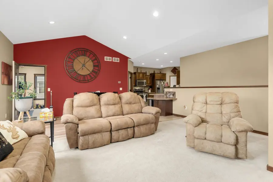 29412 Hidden Forest Boulevard, Chisago City, MN 55013 - Image #3