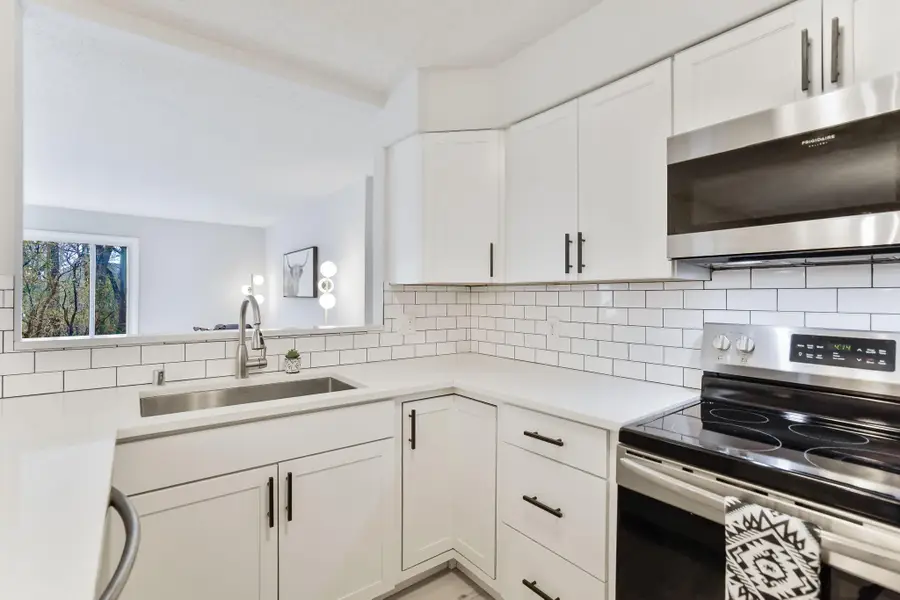 7534 Landau Drive, Bloomington, MN 55438 - #3