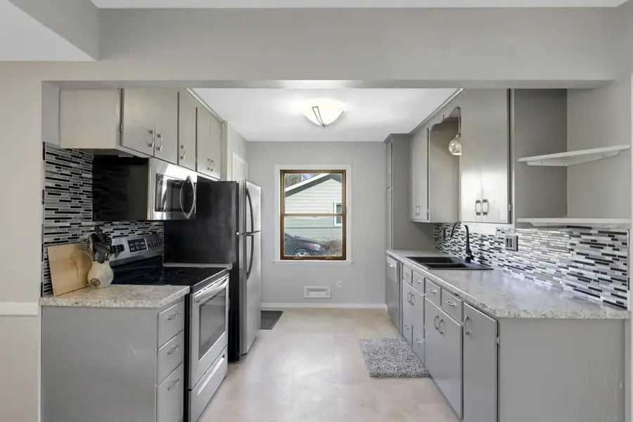 11835 Crocus Street Nw, Coon Rapids, MN 55433 - Image #2