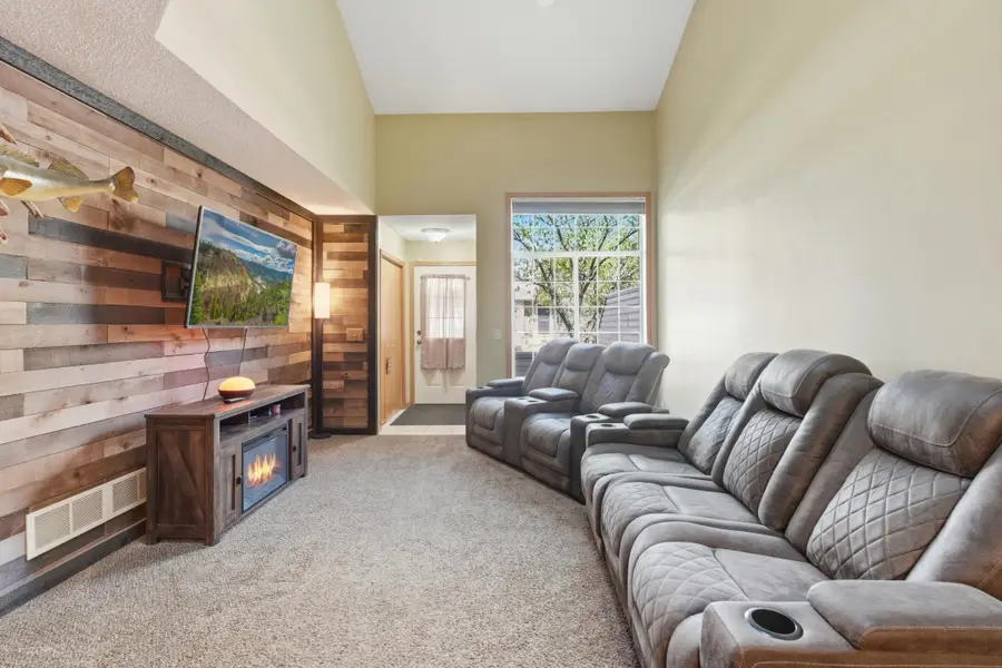 834 Summer Pines Circle, Hudson, WI 54016 - Image #3