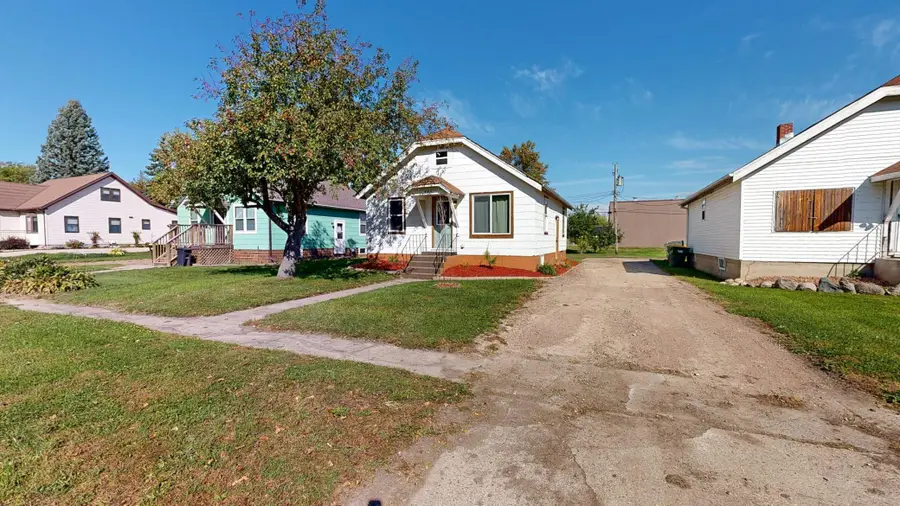 320 Dupont Avenue Nw, Renville, MN 56284 - Image #2