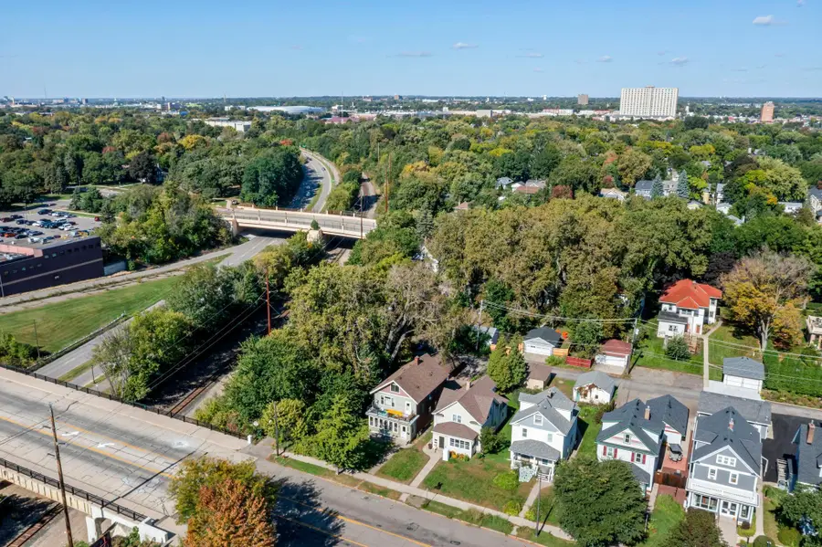 1217 Grand Avenue, Saint Paul, MN 55105 - Image #2