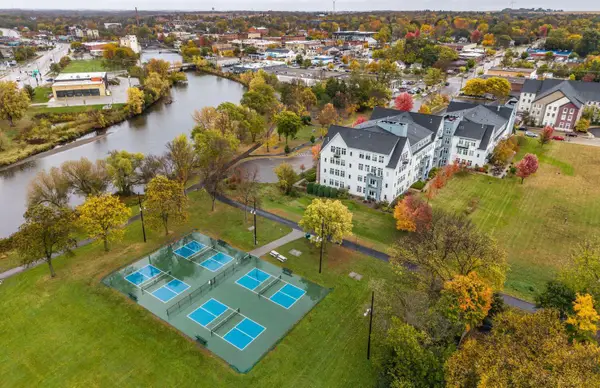 301 7th Street W #2103, Northfield, MN 55057