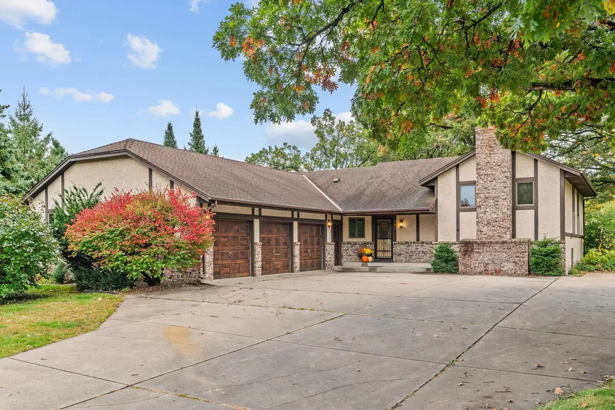 350 County Road C W, Roseville, MN 55113 - Image #1