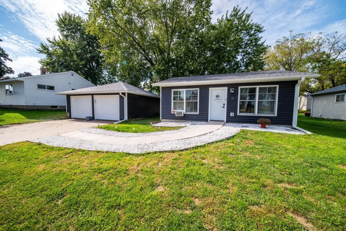 16 2nd Street Se, Altura, MN 55910 - Image #1