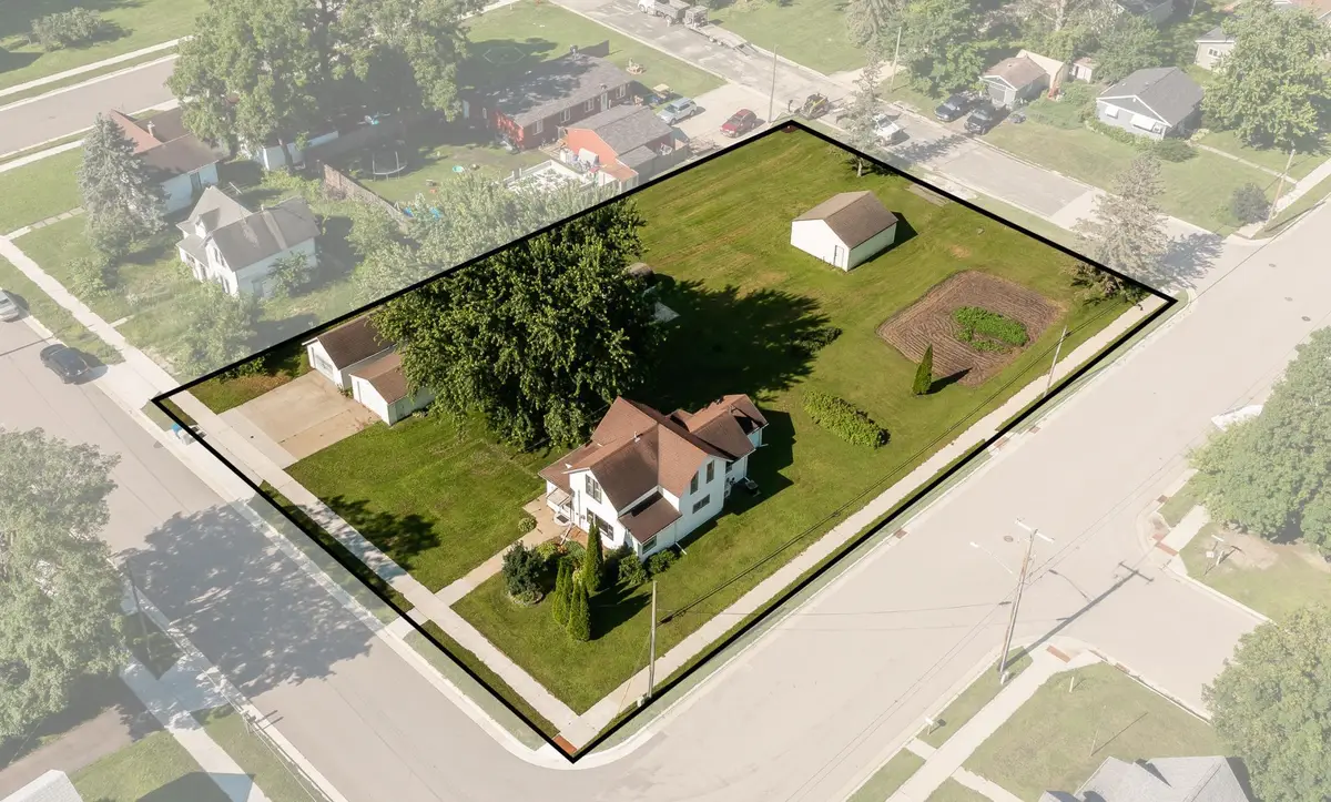 107 4th Avenue Ne, Dodge Center, MN 55927 - Image #1