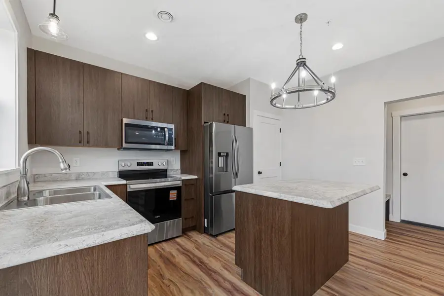 809 Viburnum Street, Belle Plaine, MN 56011 - Image #2