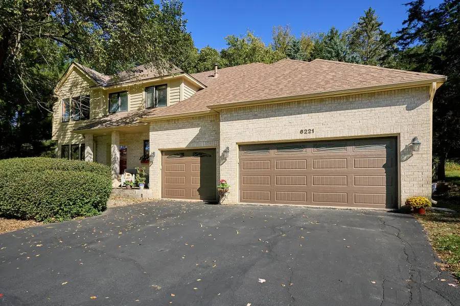 6221 Mallory Lane, Eden Prairie, MN 55346 - Image #2