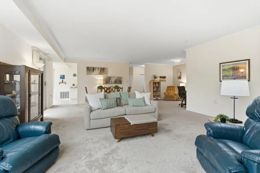 600 Greenhaven Drive #213, Burnsville, MN 55306 - Image #3