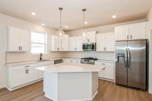 4618 Buckingham Drive Nw, Rochester, MN 55901