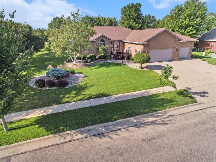 721 Britz Drive, Luverne, MN 56156 - Image #2