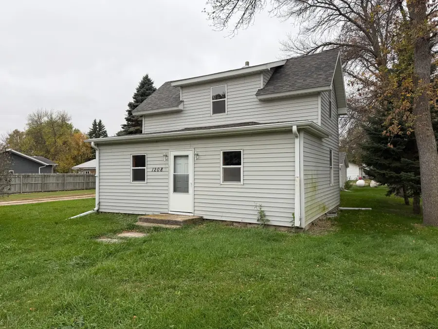 1208 Webster Street, Lisbon, ND 58054 - #2