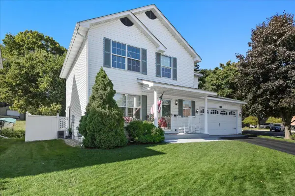 104 3rd Avenue S, South Saint Paul, MN 55075