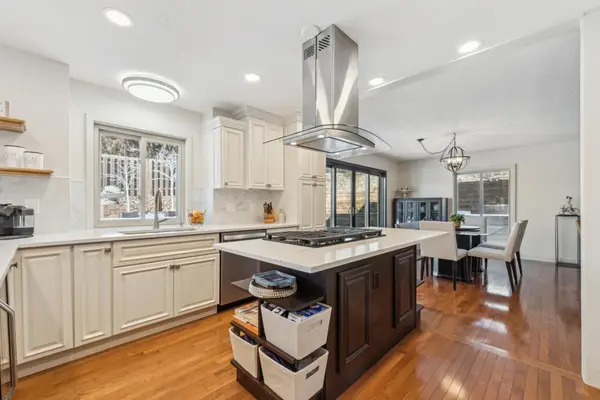 7720 Shaughnessy Road, Edina, MN 55439